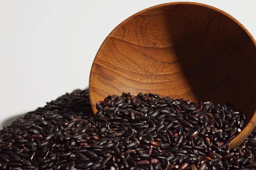 Fekete rizs: az ősi titok, ami megújítja a bőröd